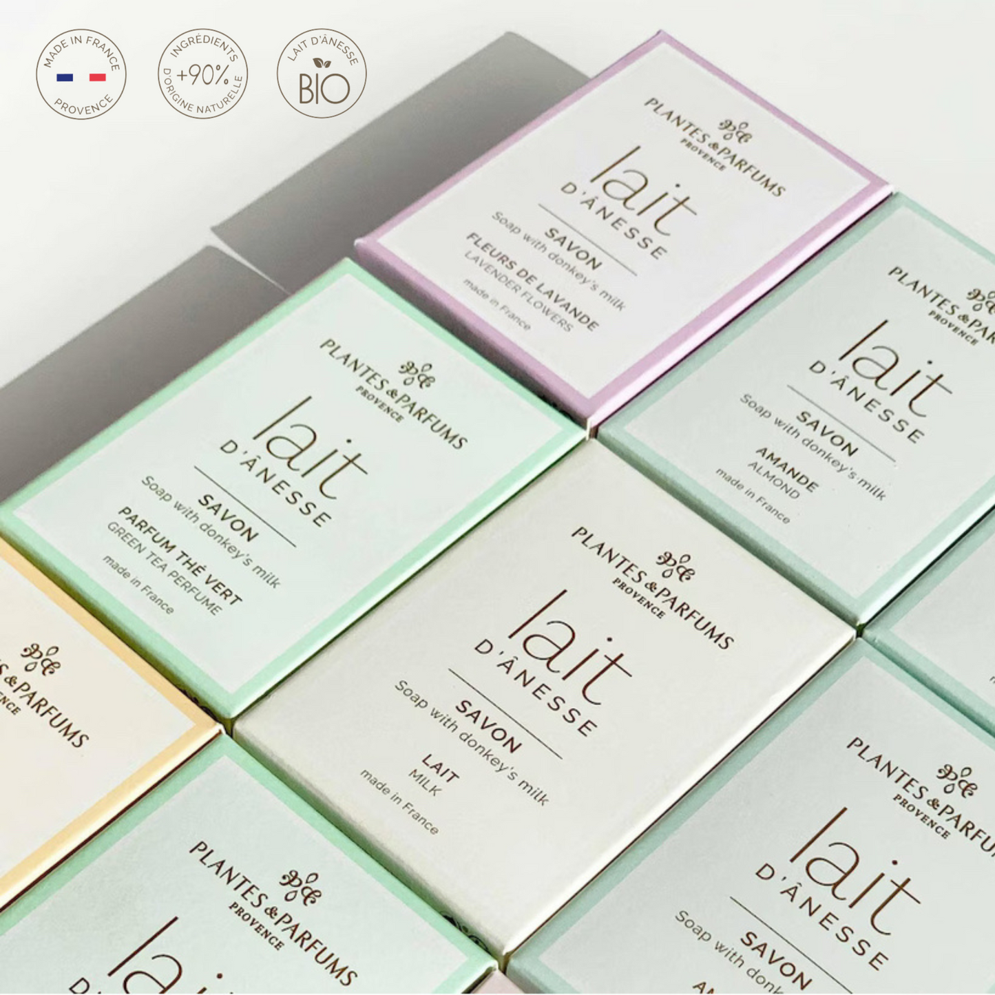 Savon exfoliant - Lait d'ânesse & fleurs de lavande - 100 g